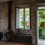 Casa Peltre Hostel